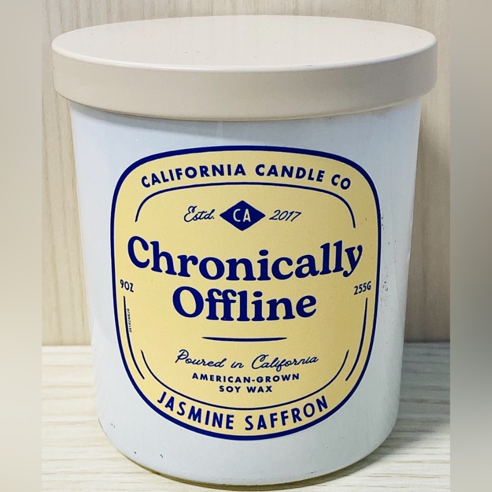 $15 SCENTED CANDLES FULL SIZE - Picture 3 of 7